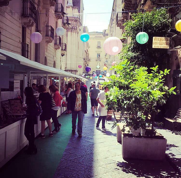 cad2e356-9880-49e9-b535-72d4cbce5f48 mega house catania
